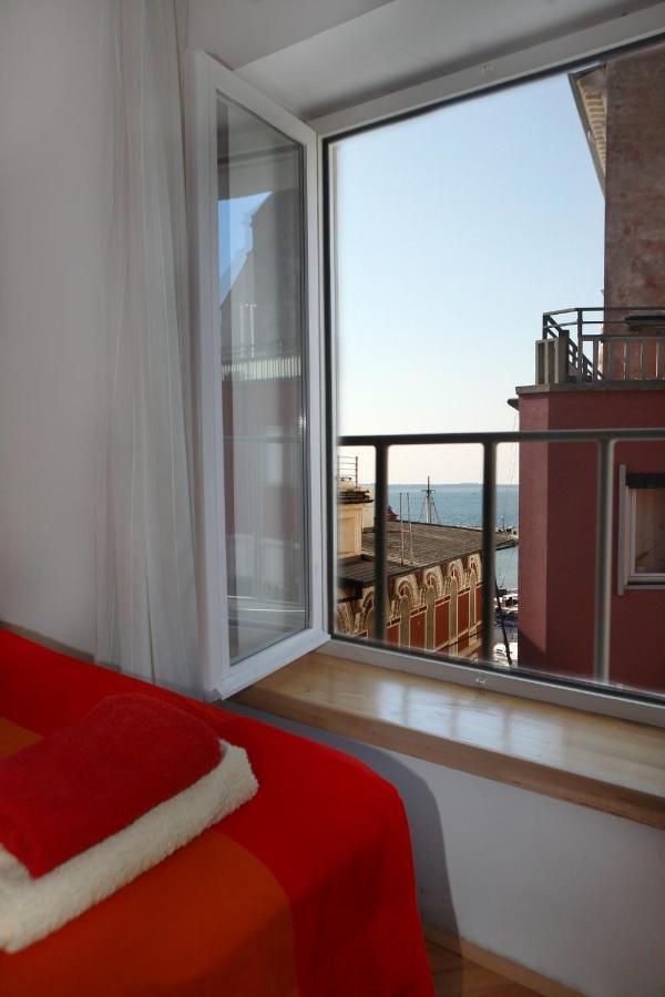 Spacious Piran Central Apartment For 5 Pax Bg Exterior photo